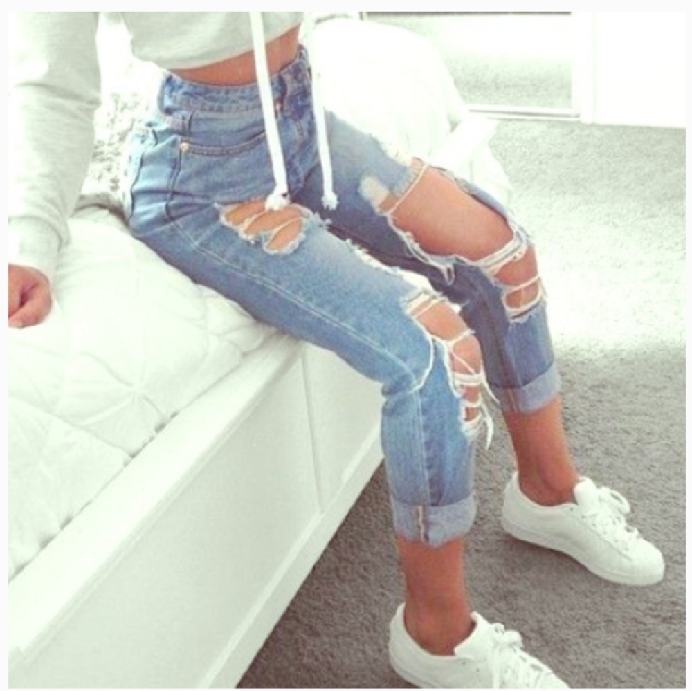 NWT Tractor Distressed Boyfriend Jeans Size 3